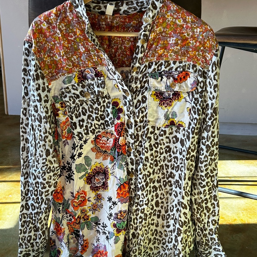 Anthropologie Pilcro Multicolor Floral and Leopard Print blouse